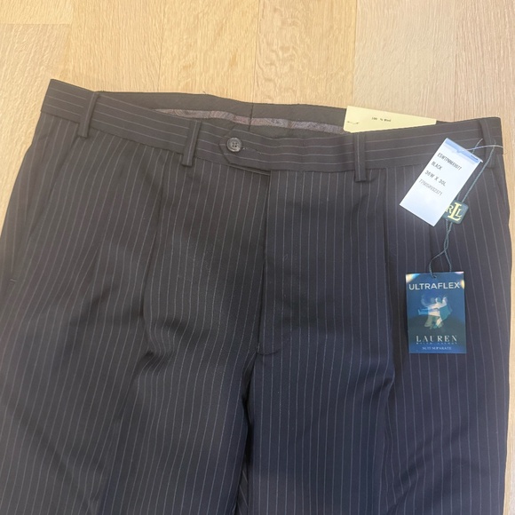 Ralph Lauren Wool Suit-Black Size 40R, NWT - Picture 4 of 7